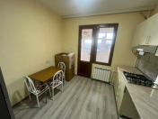 İcarəyə verilir 3 otaqlı 80 m2 köhnə tikili 8 km