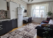 Satılır 3 otaqlı 60 m2 köhnə tikili Bakıxanov