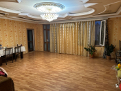 Satılır 3 otaqlı 110 m2 köhnə tikili Əmircan