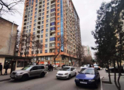 Satılır 3 otaqlı 136 m2 yeni tikili 28 May m.