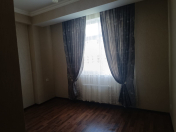 Satılır 2 otaqlı 68 m2 yeni tikili İnşaatçılar m.