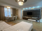 Satılır 4 otaqlı 160 m2 yeni tikili Sumqayıt