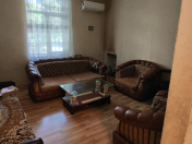 Satılır 2 otaqlı 44 m2 köhnə tikili Bakıxanov