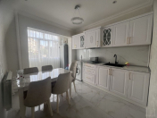 Satılır 2 otaqlı 60 m2 köhnə tikili Qaraçuxur