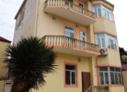 İcarəyə verilir 6 otaqlı 300 m2 həyət evi Biləcəri