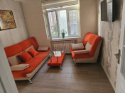 Satılır 1 otaqlı 45 m2 köhnə tikili İnşaatçılar m.