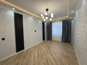 Satılır 2 otaqlı 65 m2 köhnə tikili Xalqlar Dostluğu m.