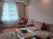 Satılır 3 otaqlı 75 m2 köhnə tikili 8 Noyabr m.