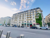 İcarəyə verilir 4 otaqlı 150 m2 yeni tikili Ağ şəhər