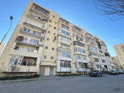 Satılır 2 otaqlı 67 m2 köhnə tikili Şah İsmayıl Xətai m.