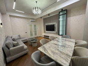 İcarəyə verilir 3 otaqlı 140 m2 yeni tikili Ağ şəhər