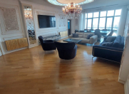 Satılır 4 otaqlı 185 m2 yeni tikili 8 Noyabr m.