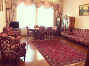 İcarəyə verilir 4 otaqlı 160 m2 köhnə tikili İçəri Şəhər m.