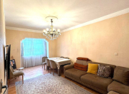 Satılır 3 otaqlı 90 m2 köhnə tikili Xalqlar Dostluğu m.