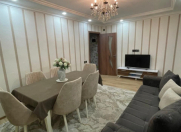 Satılır 2 otaqlı 56 m2 köhnə tikili Qara Qarayev m.