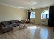 İcarəyə verilir 3 otaqlı 150 m2 yeni tikili Beşmərtəbə