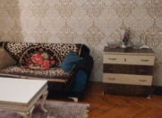 Satılır 3 otaqlı 75 m2 köhnə tikili Nizami m.