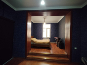 Satılır 3 otaqlı 110 m2 köhnə tikili 28 May m.