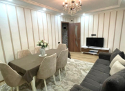 Satılır 2 otaqlı 65 m2 köhnə tikili Qara Qarayev m.