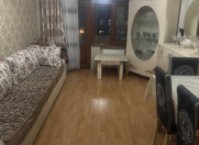 Satılır 3 otaqlı 70 m2 köhnə tikili Neftçilər m.