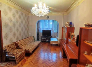 Satılır 2 otaqlı 65 m2 köhnə tikili 8 mkr