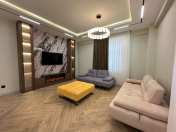 Satılır 3 otaqlı 120 m2 yeni tikili Bakıxanov