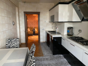 Satılır 3 otaqlı 132 m2 yeni tikili İnşaatçılar m.