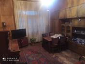 Satılır 3 otaqlı 80 m2 köhnə tikili Sahil m.