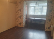 İcarəyə verilir 3 otaqlı 85 m2 köhnə tikili İnşaatçılar m.