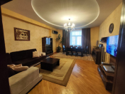 Satılır 3 otaqlı 120 m2 yeni tikili 9 mkr