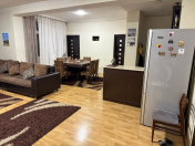 Satılır 3 otaqlı 86 m2 yeni tikili Memar Əcəmi m.