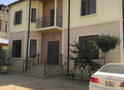 Satılır 7 otaqlı 290 m2 villa Badamdar