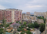 Satılır 4 otaqlı 115 m2 köhnə tikili Neapol dairəsi