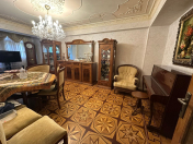 Satılır 3 otaqlı 96 m2 köhnə tikili Gənclik m.