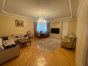 Satılır 3 otaqlı 120 m2 yeni tikili Yasamal r.