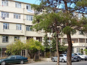 Satılır 2 otaqlı 60 m2 köhnə tikili Bakıxanov