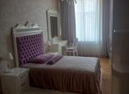 İcarəyə verilir 4 otaqlı 220 m2 yeni tikili Nizami r.