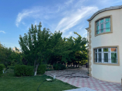 İcarəyə verilir 5 otaqlı 300 m2 həyət evi Buzovna
