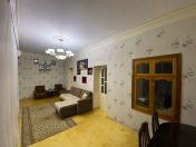 Satılır 4 otaqlı 135 m2 həyət evi Azadlıq prospekti m.