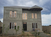 Satılır 5 otaqlı 160 m2 həyət evi Binə