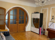 İcarəyə verilir 3 otaqlı 90 m2 köhnə tikili Montin