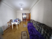 Satılır 3 otaqlı 80 m2 köhnə tikili Neftçilər m.