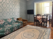 İcarəyə verilir 2 otaqlı 50 m2 köhnə tikili Elmlər Akademiyası m.