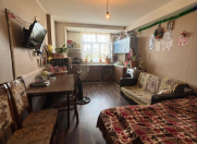 Satılır 2 otaqlı 42 m2 köhnə tikili Həzi Aslanov m.