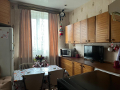 Satılır 4 otaqlı 110 m2 köhnə tikili 28 May m.