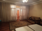 İcarəyə verilir 3 otaqlı 110 m2 köhnə tikili Binəqədi r.