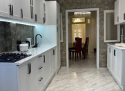 Satılır 2 otaqlı 50 m2 köhnə tikili ISR Plaza