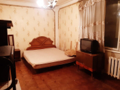 İcarəyə verilir 2 otaqlı 60 m2 köhnə tikili 6 mkr