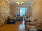 Satılır 3 otaqlı 70 m2 köhnə tikili Ağ şəhər