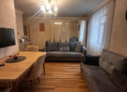 Satılır 1 otaqlı 40 m2 köhnə tikili Gənclik m.